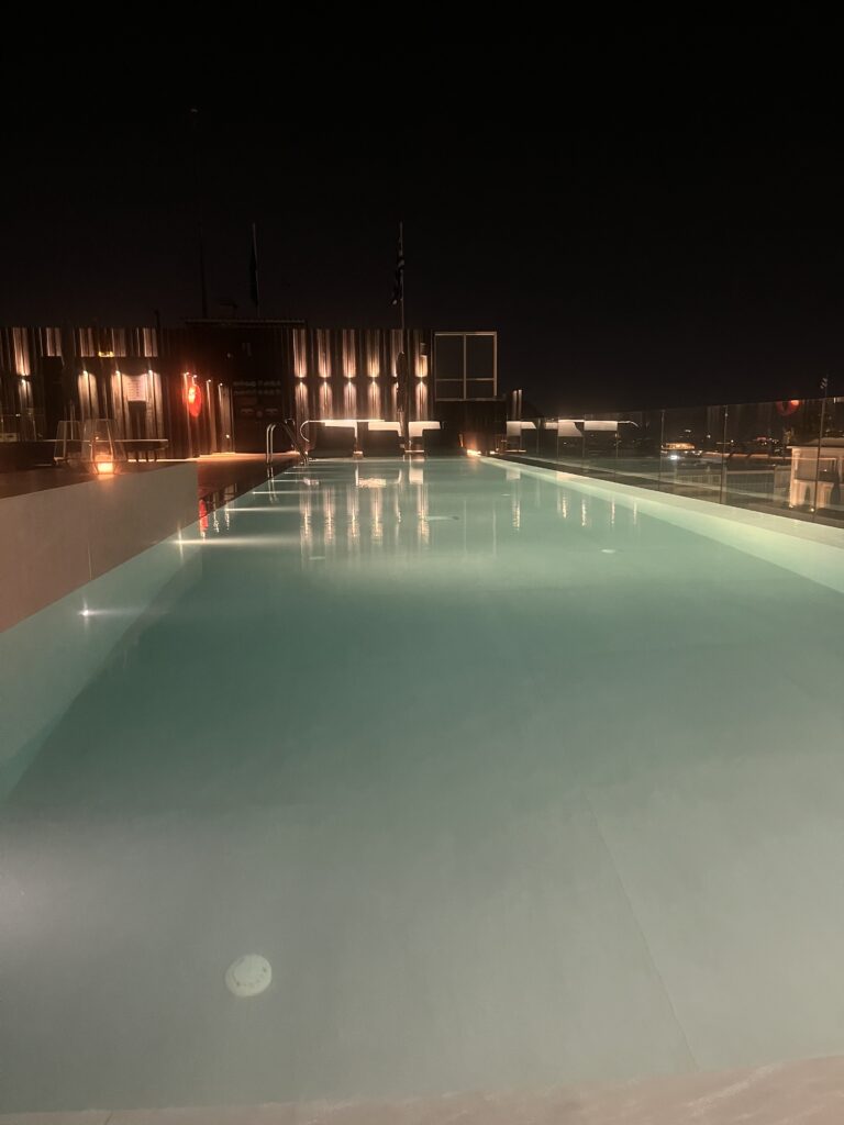 Infinity pool 